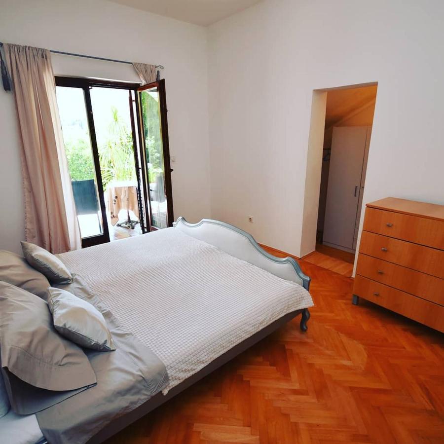 Apartman Taraca Villa Knezevic Херцег-Нови Экстерьер фото