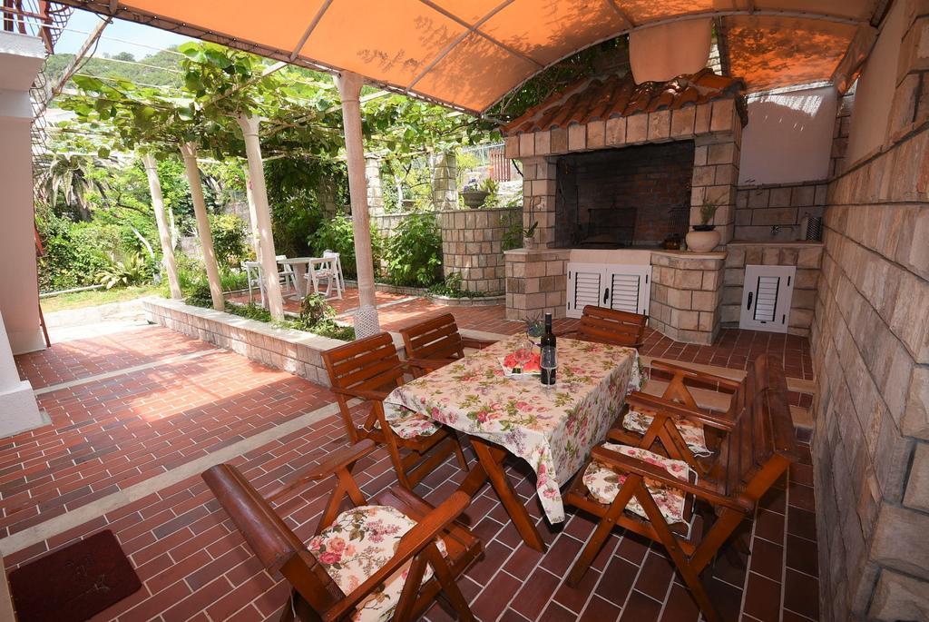 Apartman Taraca Villa Knezevic Херцег-Нови Экстерьер фото